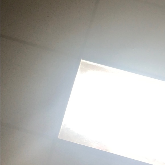 Meet your Posher, Shelly - Picture 1 of 1